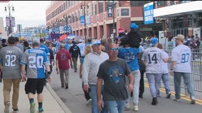 Lions fans swarm downtown Detroit for Monday Night Football