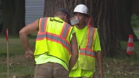 Ways to stay safe while working in the extreme heat