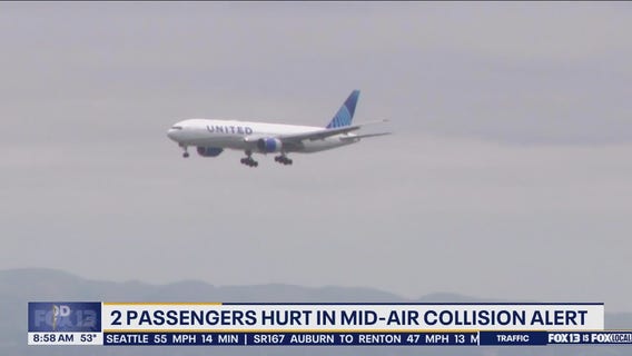 2 passengers hurt in mid-air collision alert on United Airlines flight