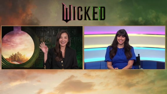 Michelle Yeoh reveals what it was like working with Ariana Grande on ‘Wicked’! (2024 Interview)