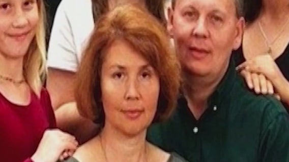 Family of Florida mom missing since 2014 reacts after discovery of woman's minivan in retention pond