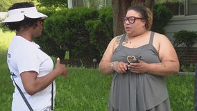 Officials go door-to-door in Detroit to promote 'peacenics'