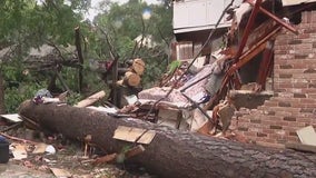 Hurricane Beryl: 8 dead, 2 million without power