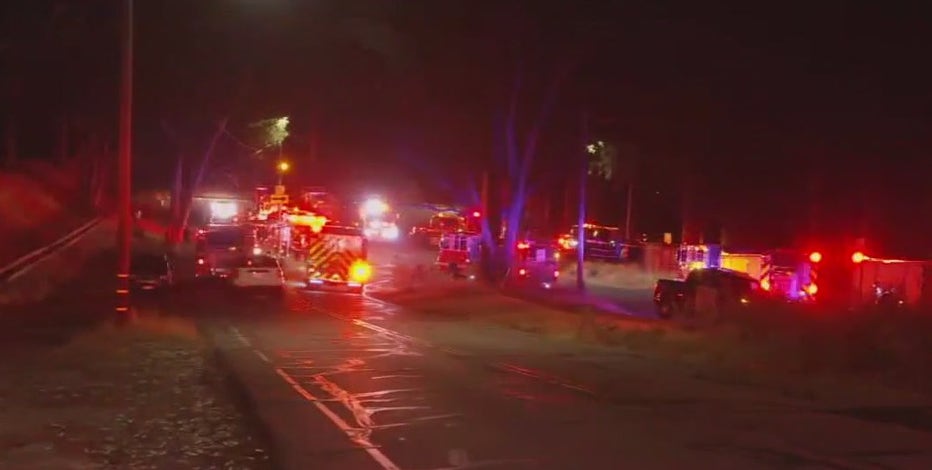 Three-alarm brush fire scorches Oakland Hills