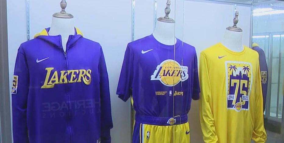 Warriors reached out to Lakers about trade for LeBron James: report