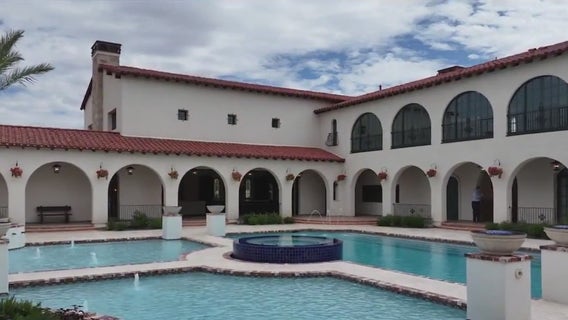 'Zillow Gone Wild' in Queen Creek l Cool House