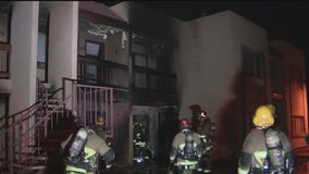 Fire damages vacant unit at Phoenix apartment