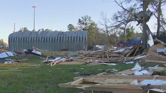 Kingwood Lowe's distributing cleanup supplies to those impacted by tornadoes, severe weather