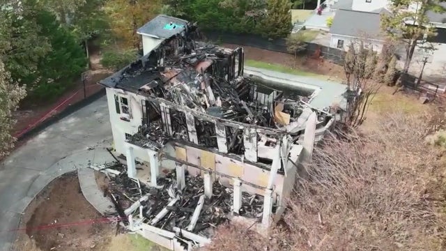 Peachtree City family escapes massive house fire with pets