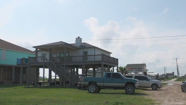 Galveston County: Father, daughter killed in Gilchrist; suspect dies in Chambers County, officials say