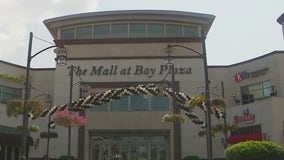 Bronx mall celebrates 10-year anniversary