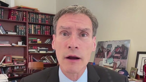 Will the Supreme Court strike down Trump's tariffs? Chicago professor weighs in