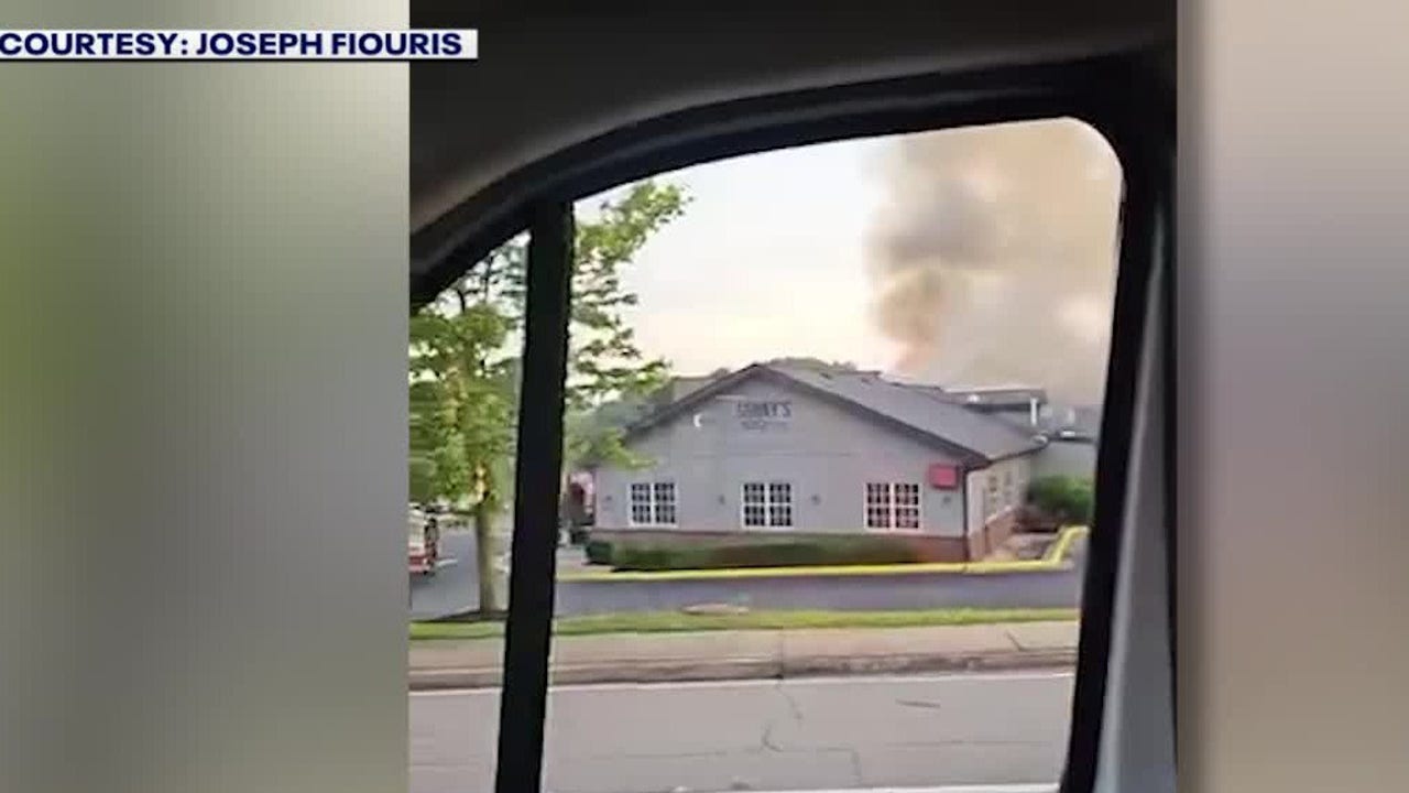 Fire at Sonny's BBQ in Lawrenceville
