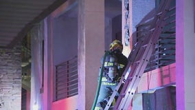 Fire breaks out at Surprise apartment complex