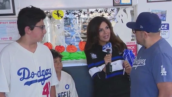 Dodgers fans getting ready for Game 4