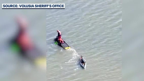 Sheriff's office helps rescue canoer after losing paddle
