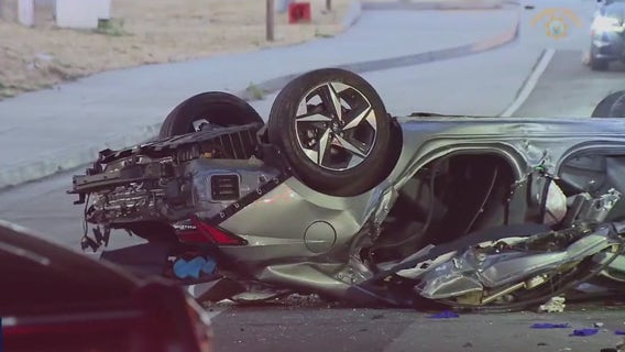 Deadly car accident in Albany: Sedan falls over freeway overpass