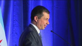 Buttigieg addresses Illinois delegates at DNC breakfast