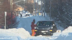 Snow pummels East Coast