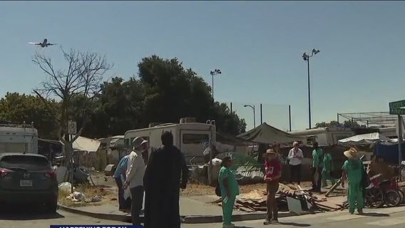 San Jose sweep homeless people from Columbus Park