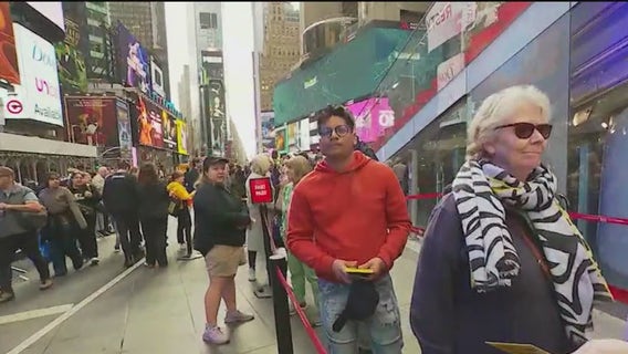 Broadway faces possible shutdown as musicians, performers threaten strike