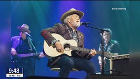 TX country star: Robert Earl Keen's holiday tour