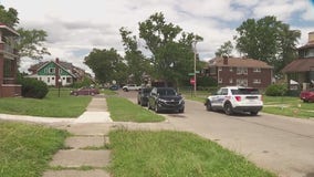 Detroit police investigating after house shot 3 times