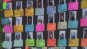 Brooklyn dating wall attracts many NYC singles