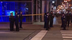 Chaos erupts in downtown Chicago following weekend holiday celebrations