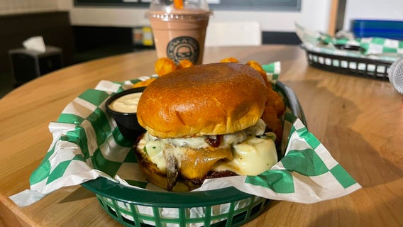 A smashing good time at Smash Burgers by Vice