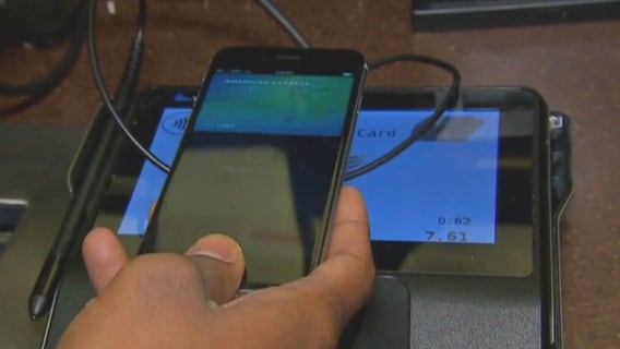 Researchers say digital wallet loophole can let thieves use credit cards after they've been reported stolen