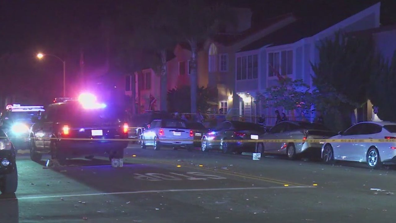 2 killed in Huntington Beach stabbing | FOX 11 Los Angeles