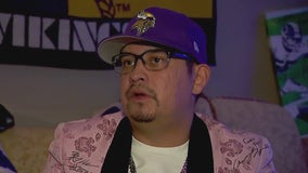 Vikings fans ready themselves for Wild Card