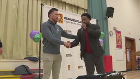 Bucks star gifts school new court