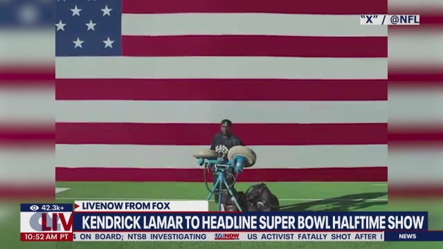 Kendrick Lamar headlining 2025 Super Bowl halftime show