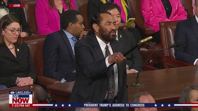 Congressman Al Green disrupts Trump speech, escorted out of chamber