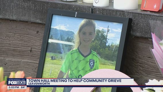 Chelan County gathers for town halls amid murder manhunt