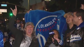 Fans prepare for Dodgers World Series victory parade