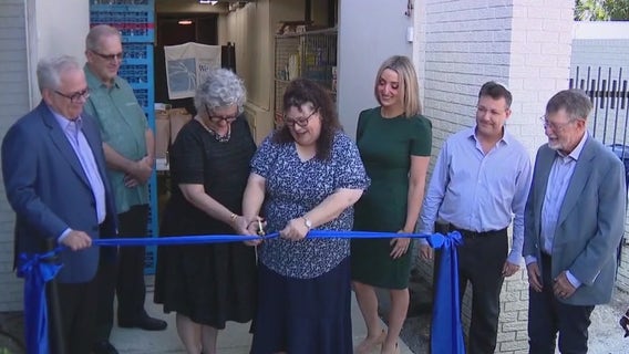 New food bank opens amid shutdown