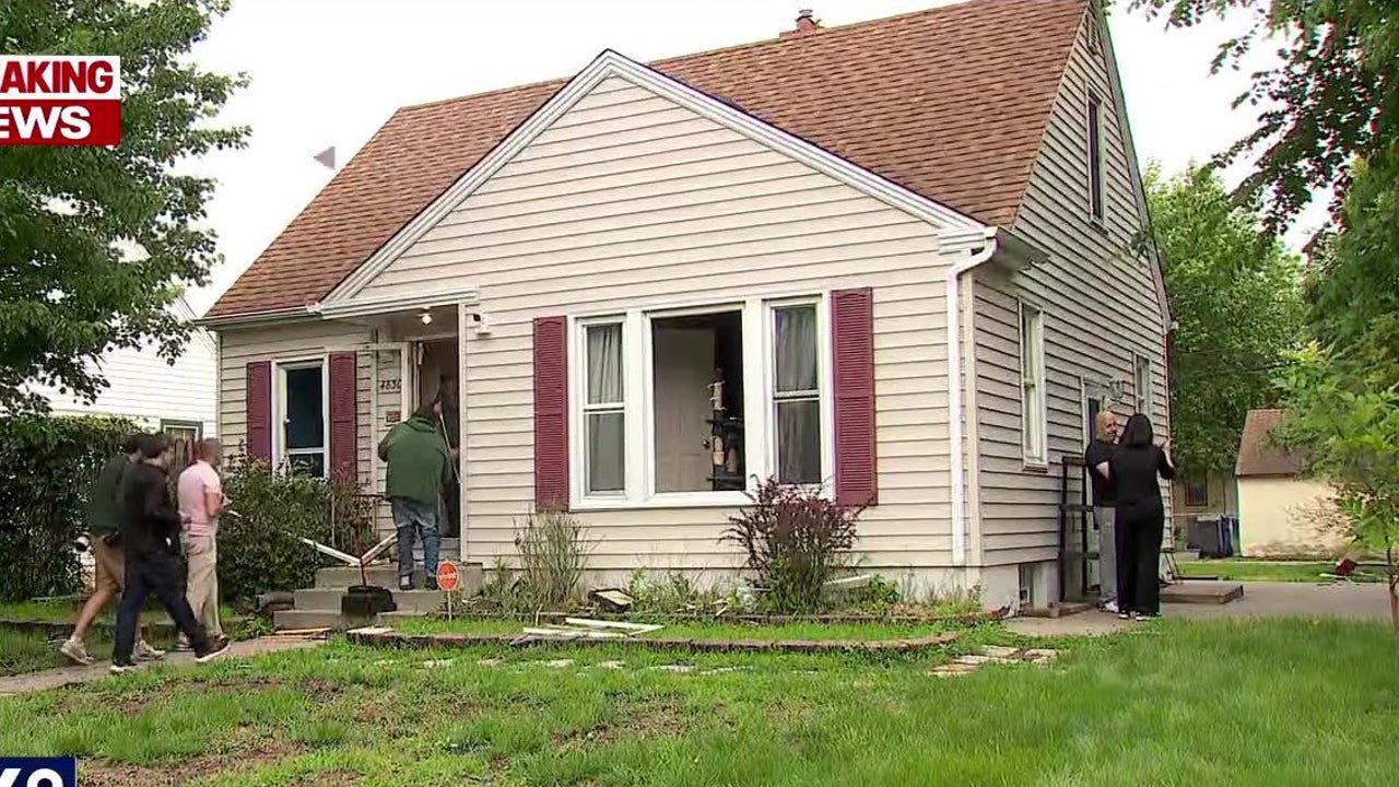 Authorities search Minneapolis home where Vance Boelter lived part-time
