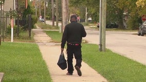 Harvey mayor faces growing calls to resign amid financial crisis