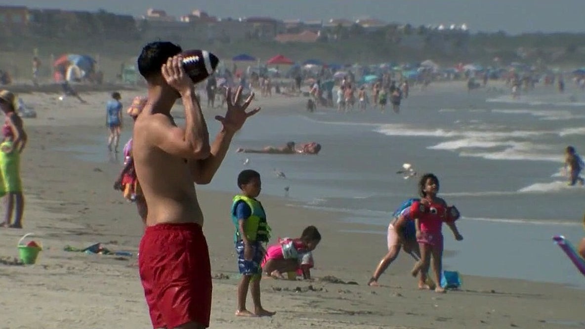 Cocoa Beach crowds enjoy Memorial Day under sunny skies