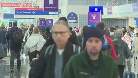 Air traffic controllers feeling the strain as shutdown worsens staffing crisis