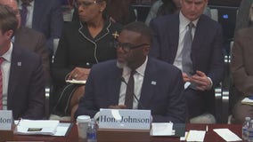 Johnson questioned about CPD's involvement in identifying migrants