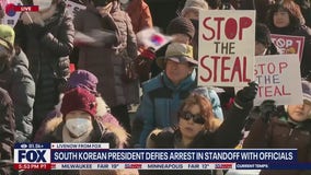 Standoff prevents arrest of South Korean president