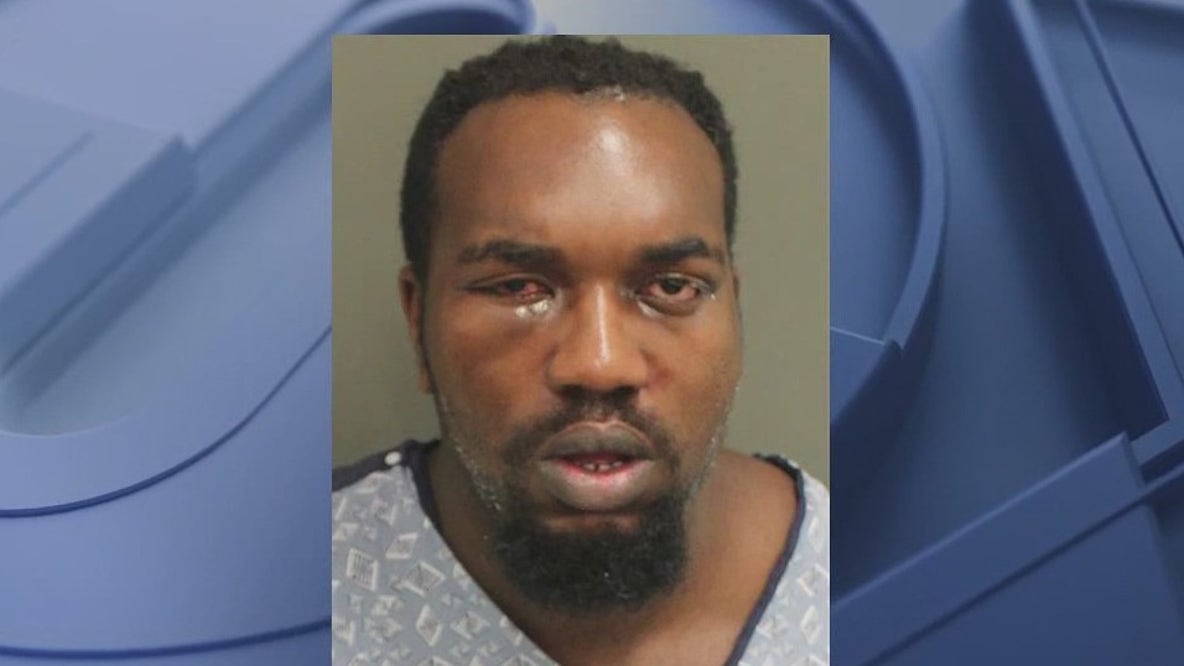 Man attacks officers after refusing to pay restaurant bill, deputies say