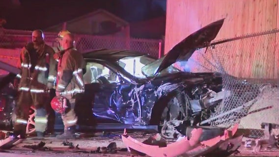 3 hurt in south Phoenix crash