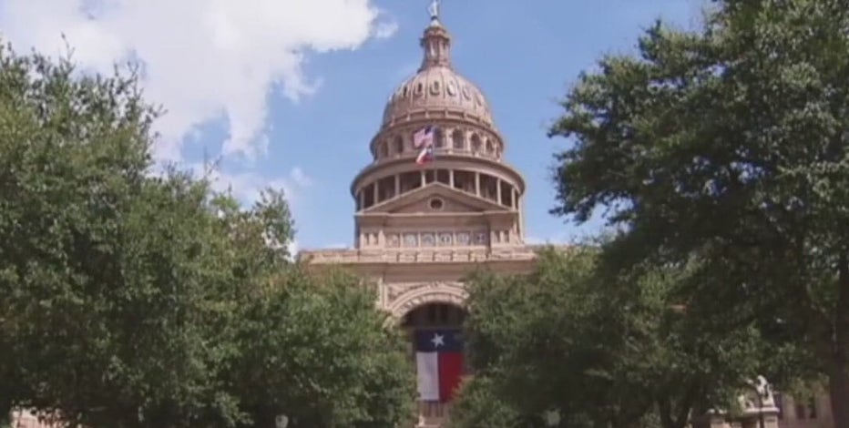 Abbott issues ultimatum as Texas Democrats break quorum in redistricting fight