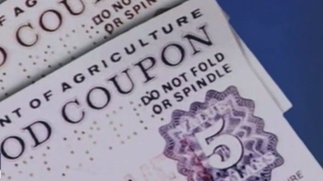 Bay Area food banks brace for crush of people as CalFresh payments pause in 2 days