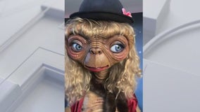 Heidi Klum dresses as ET for Halloween